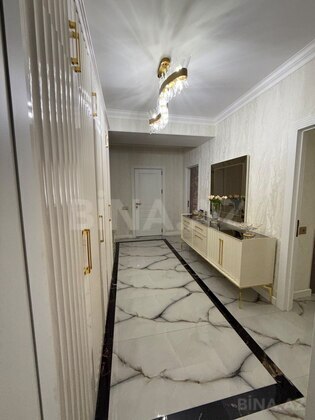 3 otaqlı Yeni tikili, Neftçilər m., Bakı