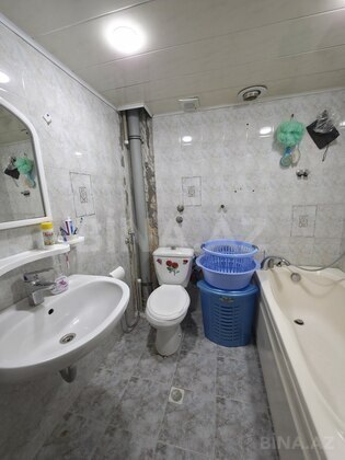 1 otaqlı Köhnə tikili, Bakıxanov q., Bakı