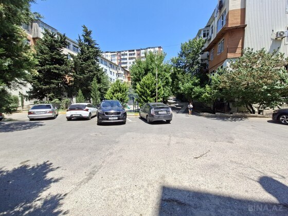 2 otaqlı Köhnə tikili, Memar Əcəmi m., Bakı
