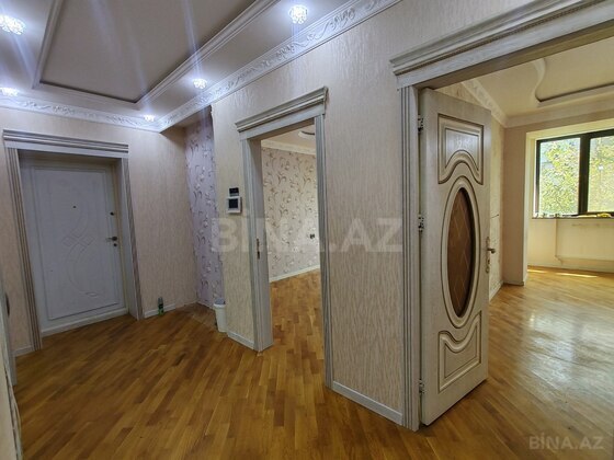3 otaqlı Köhnə tikili, Nizami r., Bakı