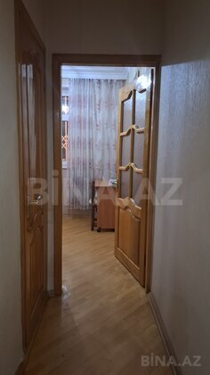 4 otaqlı Köhnə tikili, Neftçilər m., Bakı