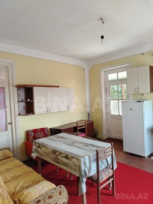 2 otaqlı Həyət evi/Bağ evi, Şəki