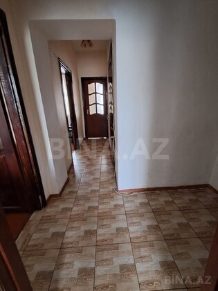 3 otaqlı Köhnə tikili, Neftçilər m., Bakı