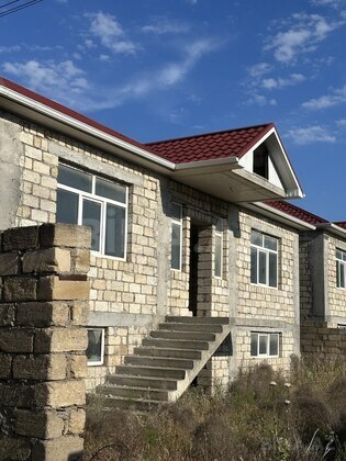 4 otaqlı Həyət evi/Bağ evi, Hökməli q., Bakı