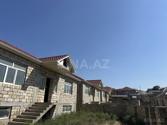 4 otaqlı Həyət evi/Bağ evi, Hökməli q., Bakı