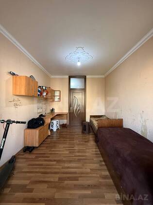 3 otaqlı Köhnə tikili, Həzi Aslanov m., Bakı