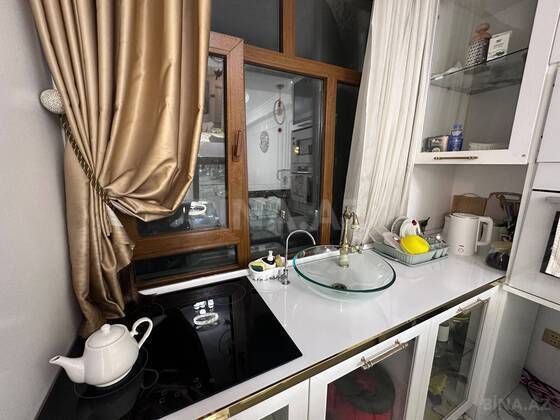 3 otaqlı Yeni tikili, Xırdalan