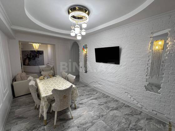 3 otaqlı Yeni tikili, Xırdalan
