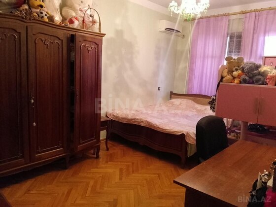 3 otaqlı Köhnə tikili, Xətai r., Bakı