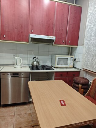 2 otaqlı Köhnə tikili, 28 May m., Bakı