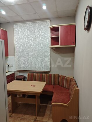 2 otaqlı Köhnə tikili, 28 May m., Bakı