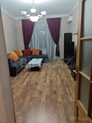 2 otaqlı Köhnə tikili, 28 May m., Bakı