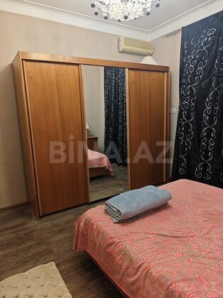2 otaqlı Köhnə tikili, 28 May m., Bakı