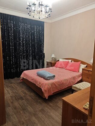 2 otaqlı Köhnə tikili, 28 May m., Bakı