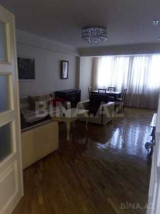 3 otaqlı Köhnə tikili, Sahil m., Bakı