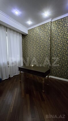 9 otaqlı Yeni tikili, Elmlər Akademiyası m., Bakı