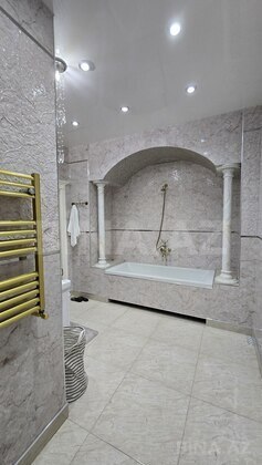 9 otaqlı Yeni tikili, Elmlər Akademiyası m., Bakı
