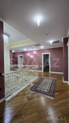 9 otaqlı Yeni tikili, Elmlər Akademiyası m., Bakı