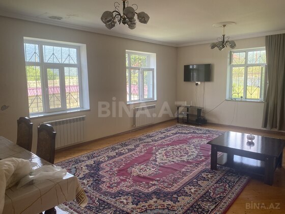 5 otaqlı Həyət evi/Bağ evi, Qəbələ