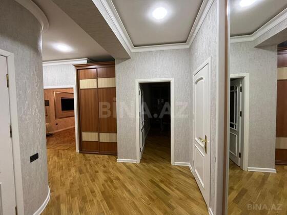 3 otaqlı Yeni tikili, Nizami m., Bakı