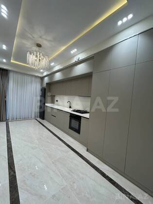 3 otaqlı Yeni tikili, Nizami m., Bakı