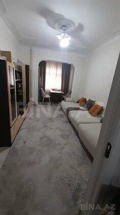 2 otaqlı Köhnə tikili, Memar Əcəmi m., Bakı