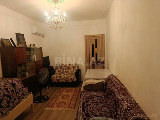2 otaqlı Köhnə tikili, Neftçilər m., Bakı