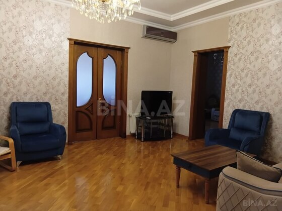 5 otaqlı Həyət evi/Bağ evi, Qax