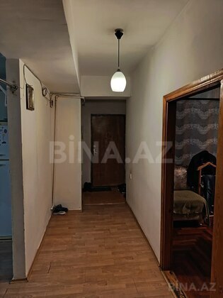 3 otaqlı Köhnə tikili, Elmlər Akademiyası m., Bakı
