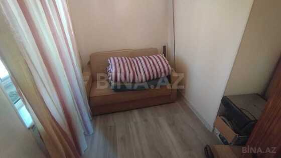 1 otaqlı Köhnə tikili, Elmlər Akademiyası m., Bakı