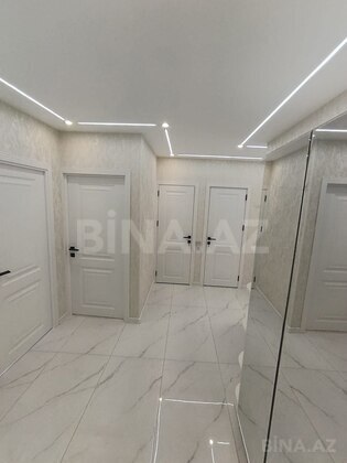 3 otaqlı Köhnə tikili, Xalqlar Dostluğu m., Bakı