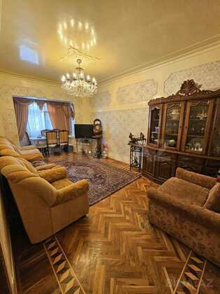 3 otaqlı Köhnə tikili, Azadlıq Prospekti m., Bakı