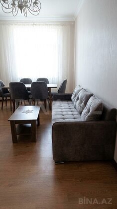 3 otaqlı Yeni tikili, İnşaatçılar m., Bakı