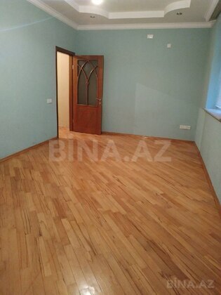 3 otaqlı Köhnə tikili, 8-ci kilometr q., Bakı