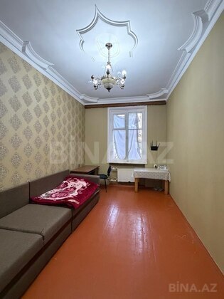 2 otaqlı Köhnə tikili, Bakıxanov q., Bakı