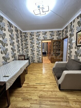 2 otaqlı Köhnə tikili, Memar Əcəmi m., Bakı
