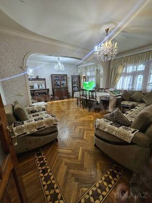 5 otaqlı Köhnə tikili, Azadlıq Prospekti m., Bakı