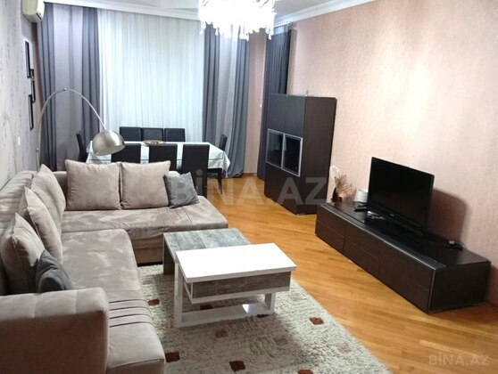 3 otaqlı Yeni tikili, 28 May m., Bakı