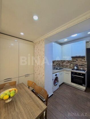 2 otaqlı Köhnə tikili, 28 May m., Bakı