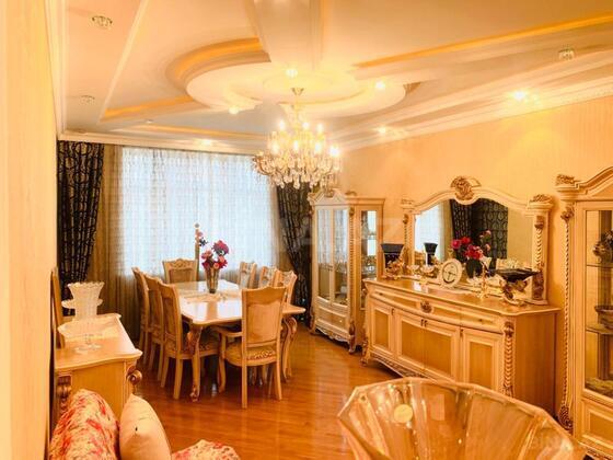 3 otaqlı Köhnə tikili, Nəsimi m., Bakı