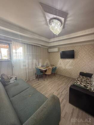 3 otaqlı Yeni tikili, Xırdalan