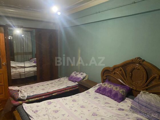 2 otaqlı Köhnə tikili, Elmlər Akademiyası m., Bakı
