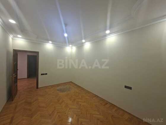 3 otaqlı, 100.0 m², Elmlər Akademiyası