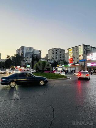 3 otaqlı Köhnə tikili, Memar Əcəmi m., Bakı