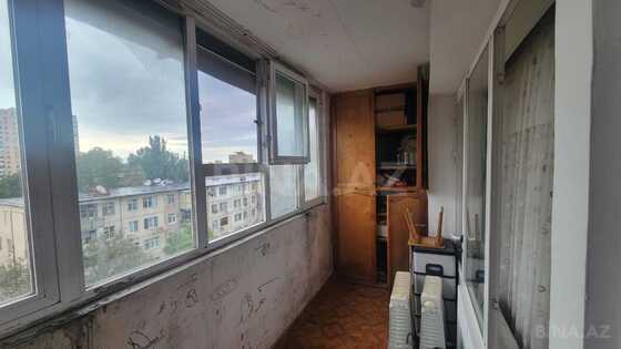 3 otaqlı Köhnə tikili, Memar Əcəmi m., Bakı