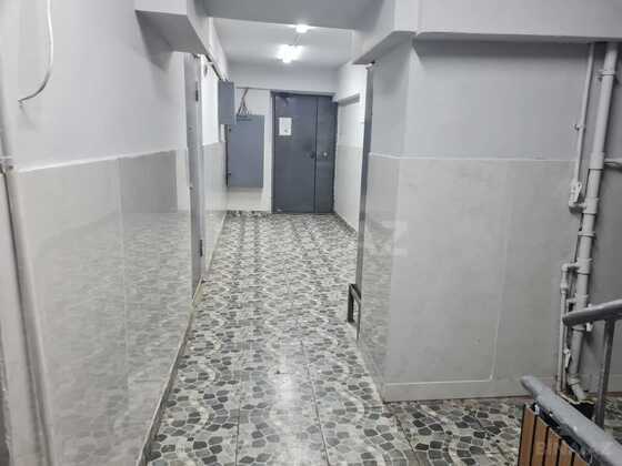 3 otaqlı Köhnə tikili, Memar Əcəmi m., Bakı