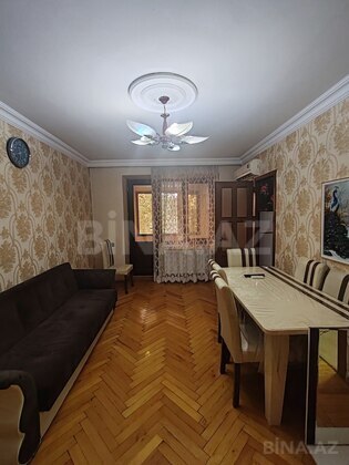 2 otaqlı Köhnə tikili, İnşaatçılar m., Bakı