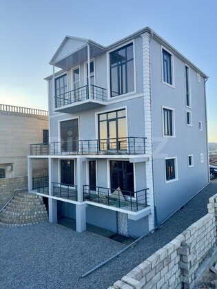 10 otaqlı Həyət evi/Bağ evi, Şıxov q., Bakı