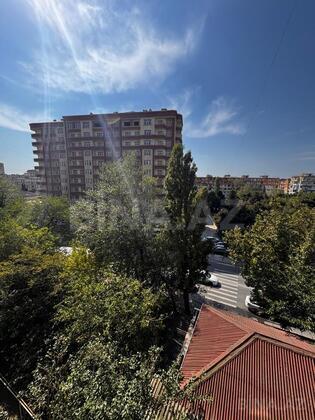 3 otaqlı Köhnə tikili, Əhmədli m., Bakı