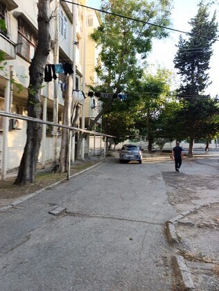 2 otaqlı Köhnə tikili, Memar Əcəmi m., Bakı